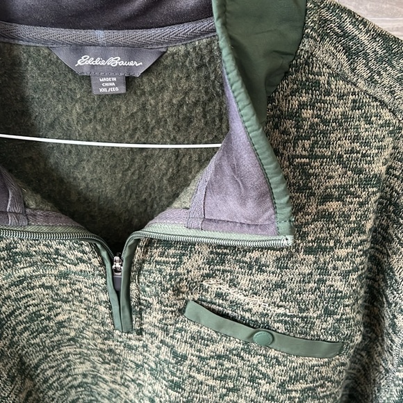 Eddie Bauer Pullover - Picture 2 of 5